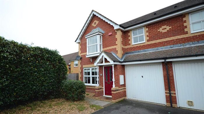 3 Bedroom Semi-Detached House To Rent In Jessett Drive, Church Crookham, Fleet, GU52