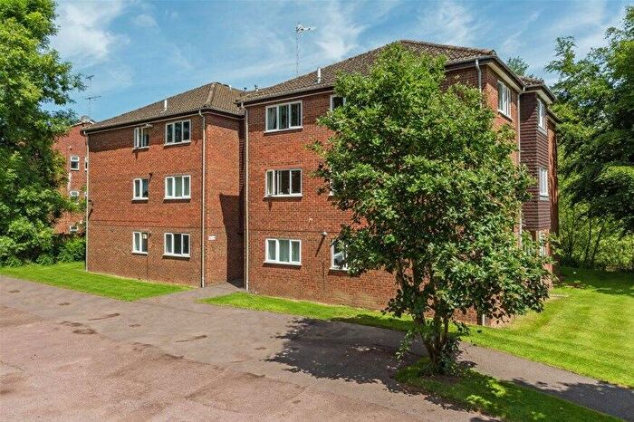 2 Bedroom Flat To Rent In St Johns Well Court, St Johns Well Lane, Berkhamsted, HP4