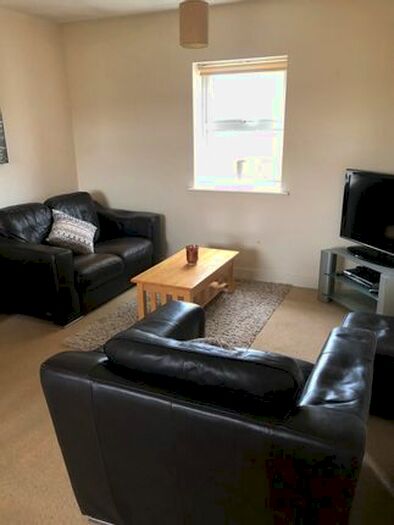 2 Bedroom Flat To Rent In Denham Wood Close, Chorley PR7