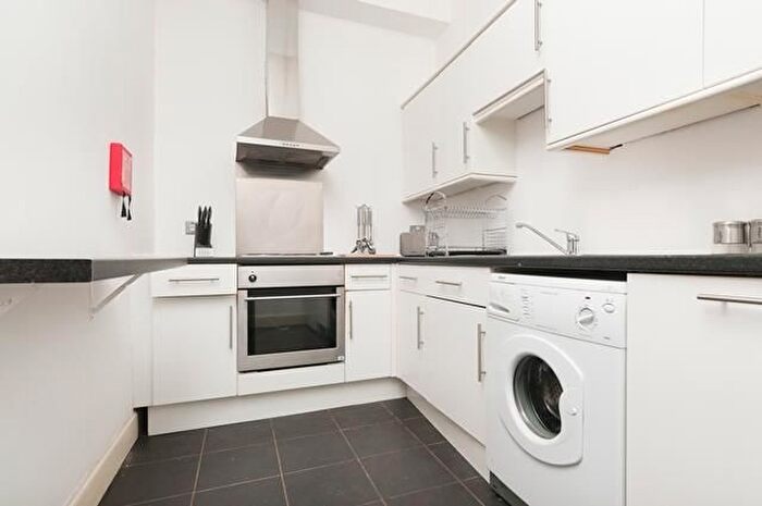4 Bedroom Flat To Rent In Dalkeith Road, Edinburgh, EH16