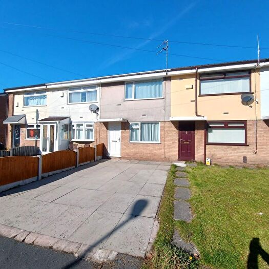 2 Bedroom Terraced House To Rent In Glenwood Drive, Middleton, Manchester, M24