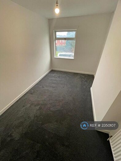 4 Bedroom Semi-Detached House To Rent In Mill Street, Crewe, CW2