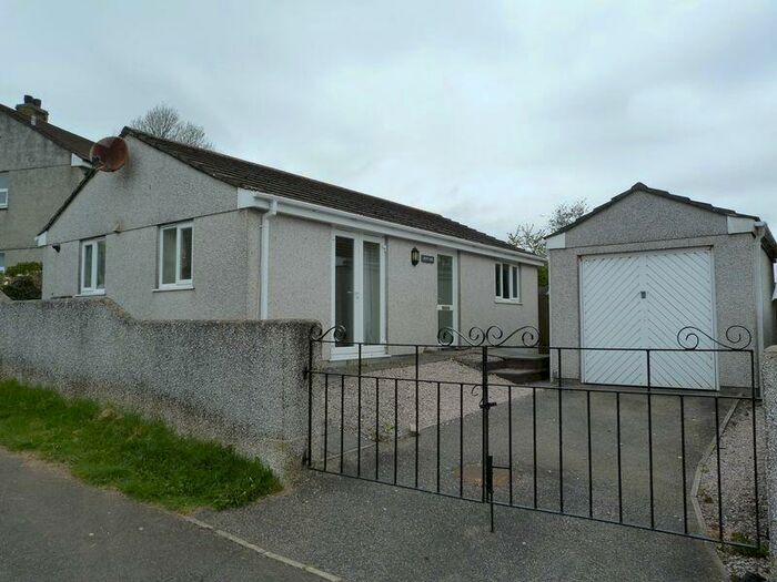 2 Bedroom Detached Bungalow To Rent In Pengover Close, Liskeard, PL14