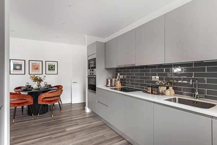 2 Bedroom Flat For Sale In Garwood House, Juniper Crescent Greenwich, SE10