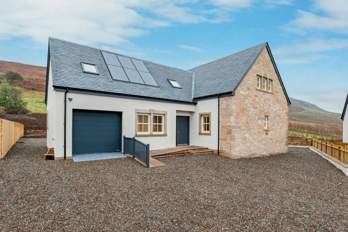 4 Bedroom Detached House For Sale In The Clachan, By Strathblane, East Dunbartonshire, G66