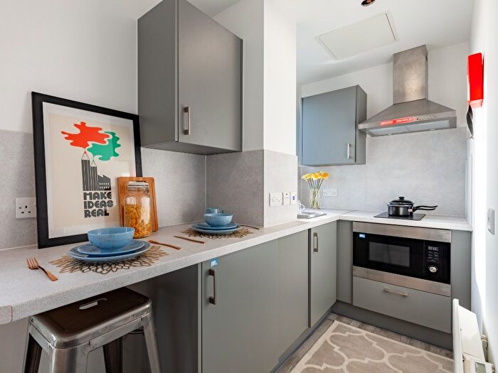 1 Bedroom Flat To Rent In High Street, Swansea, SA1