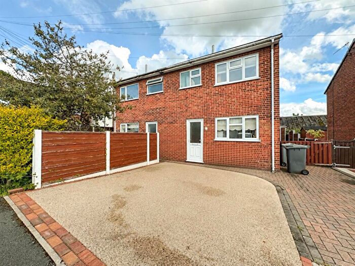 3 Bedroom House For Sale In Union Close, Congleton, CW12