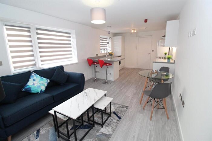 1 Bedroom Flat To Rent In Connaught Road, Roath, Cardiff, CF24