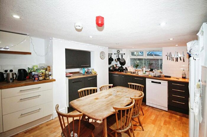 4 Bedroom Terraced House To Rent In Stanmore Street, Leeds, West Yorkshire, LS4