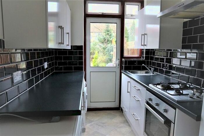 3 Bedroom Terraced House To Rent In Rowan Road, London, SW16