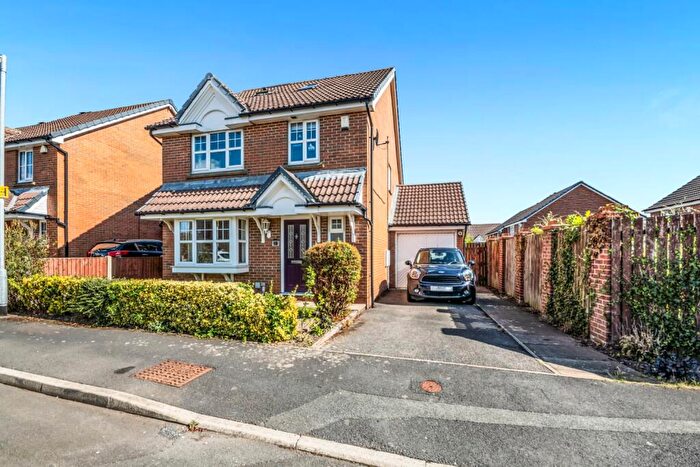 5 Bedroom Detached House For Sale In Hawthorne Drive, Morley, Leeds, West Yorkshire, LS27