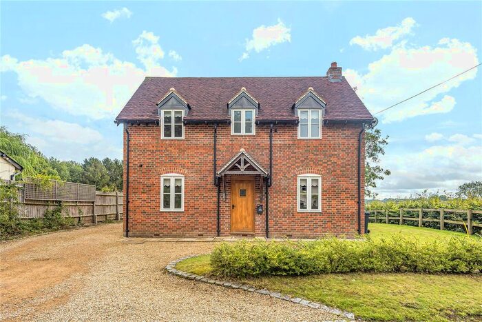 4 Bedroom Detached House To Rent In Dummer, Basingstoke, Hampshire RG25