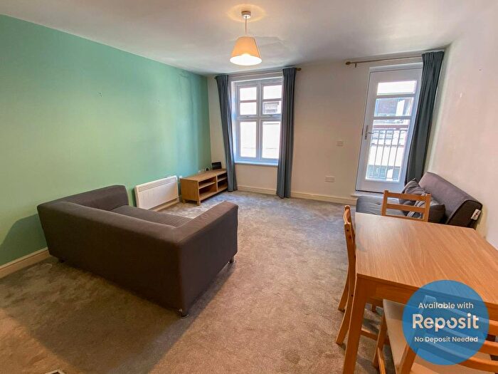 2 Bedroom Flat To Rent In Barton Street, Castlefield, Manchester, M3