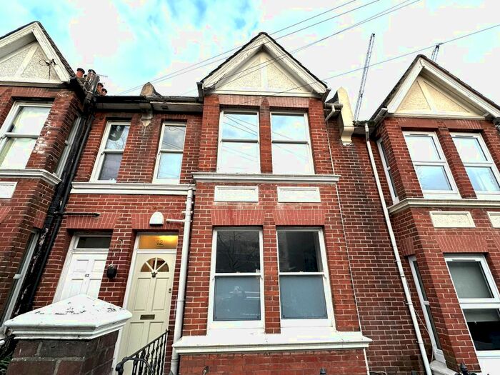 2 Bedroom Maisonette To Rent In Dyke Road Drive, Brighton, BN1