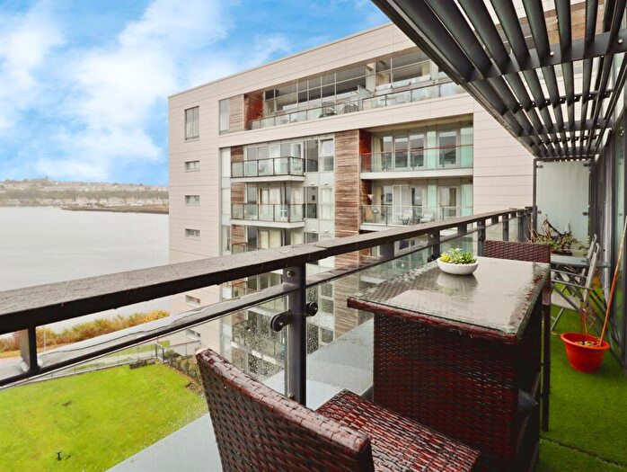 1 Bedroom Apartment For Sale In Ferry Court, Cardiff, CF11