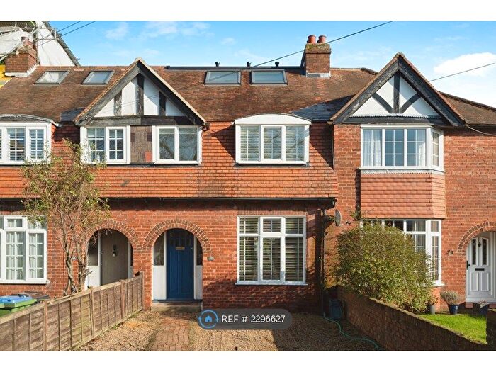 4 Bedroom Terraced House To Rent In Garden Road, Walton-On-Thames, KT12