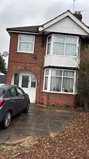 3 Bedroom Semi Detached House To Rent In Narborough Road South, Braunstone Town, LE3