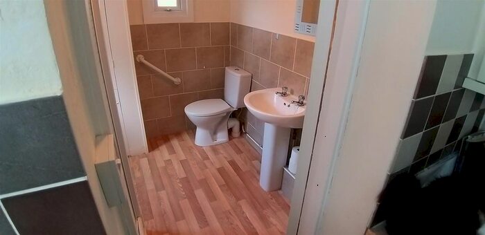 2 Bedroom Property To Rent In Elm Road, Gillingham, ME7