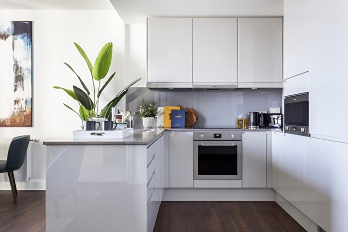 1 Bedroom Apartment To Rent In Harbour Way Canary Wharf, E14