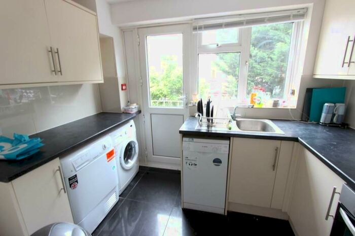 1 Bedroom House Of Multiple Occupation To Rent In Goldings Crescent, Hatfield, AL10