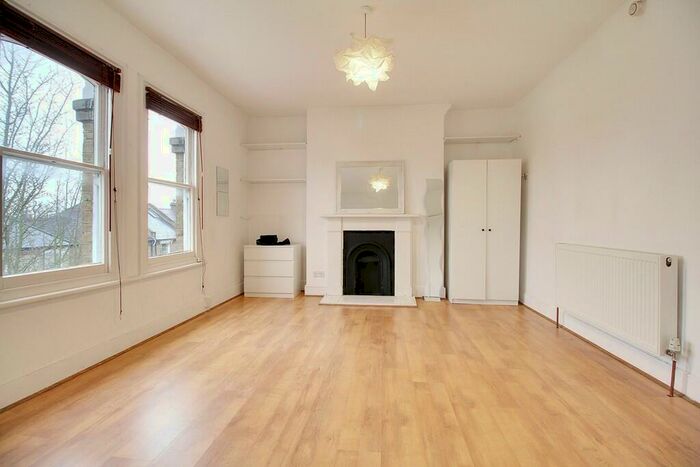 Studio To Rent In Corinne Road, Tufnell Park, London, N19