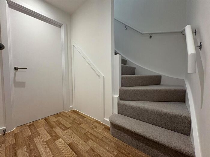 1 Bedroom Flat To Rent In Rowe Court, Reading, RG30