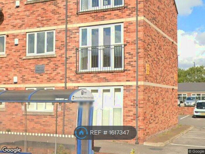 2 Bedroom Flat To Rent In Faheem Court, Rotherham, S65