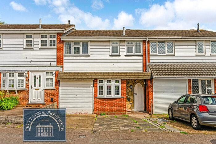 3 Bedroom Terraced House To Rent In High Meadows, Chigwell, IG7