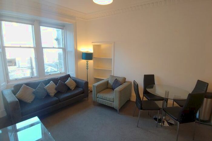 2 Bedroom Flat To Rent In Roseneath Terrace, Marchmont, Edinburgh, EH9