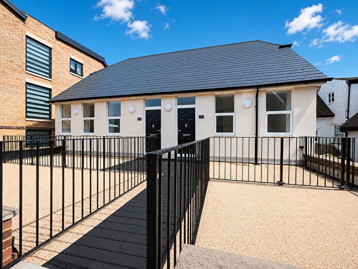2 Bedroom Flat To Rent In Bircherley Green, Hertford, SG14