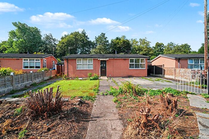 2 Bedroom Bungalow For Sale In Urban Drive, Altrincham, WA15
