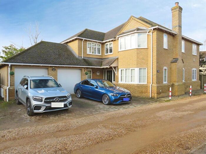 5 Bedroom Detached House For Sale In Creek Road, March, PE15