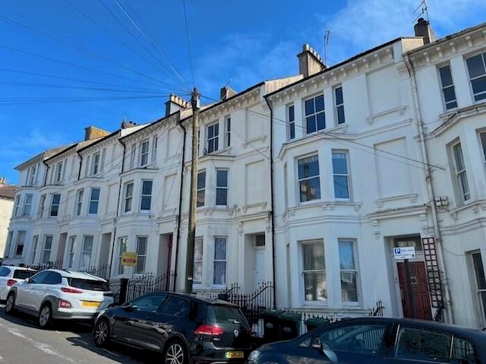 2 Bedroom Flat To Rent In Ditchling Rise, Brighton, BN1