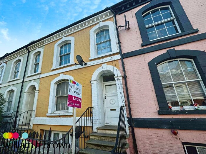 2 Bedroom Flat To Rent In Victoria Street, Harwich, CO12