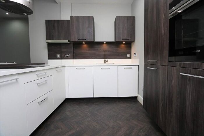 2 Bedroom Flat To Rent In Buchanan Street, Glasgow, G1