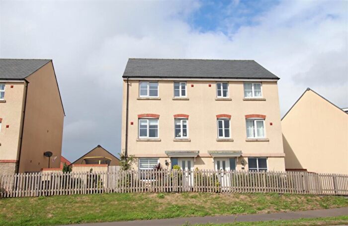 4 Bedroom Town House For Sale In Younghayes Road, Exeter, EX5