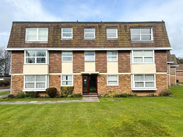 2 Bedroom Property For Sale In Sudley Gardens, Bognor Regis, PO21