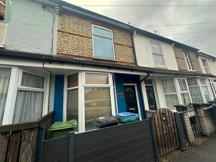 2 Bedroom Terraced House To Rent In Leavesden Road, Watford, WD24