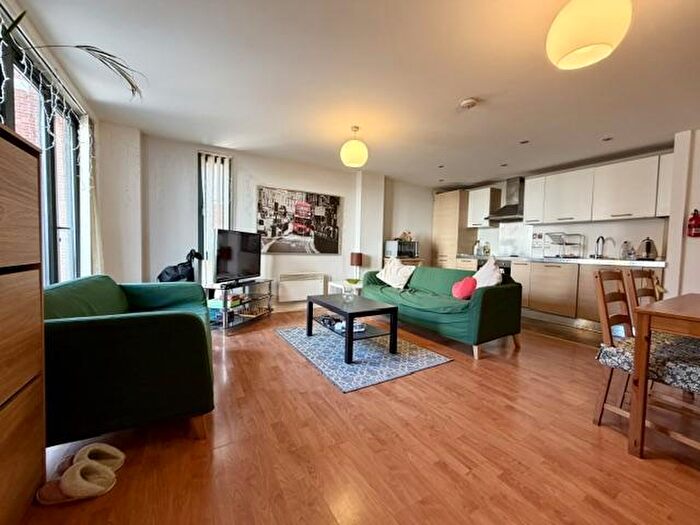 2 Bedroom Flat To Rent In Trafalgar Street, Sheffield, S1