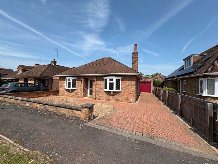 2 Bedroom Detached Bungalow For Sale In Hillward Close, Orton Longueville, Peterborough, Cambridgeshire, PE2