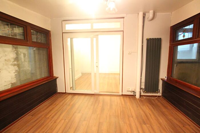 4 Bedroom Terraced House To Rent In Horns Road, Barkingside, Ig7