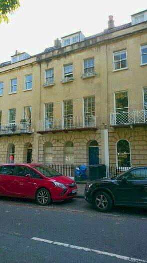 2 Bedroom Flat To Rent In Beaufort Buildings &#; First Floor, BS8