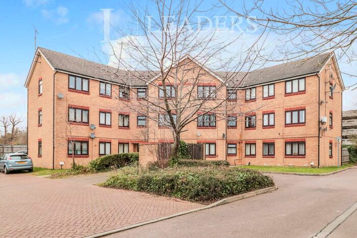 2 Bedroom Flat To Rent In Turnors, Harlow CM20