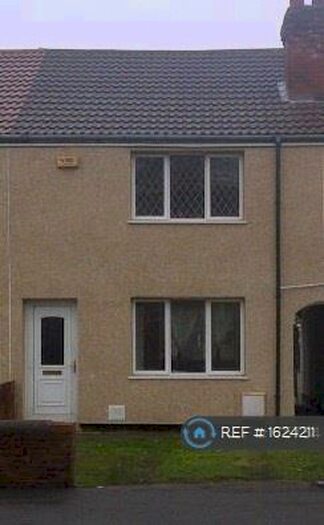 3 Bedroom End Of Terrace House To Rent In Southend, Dunscroft, Doncaster, DN7