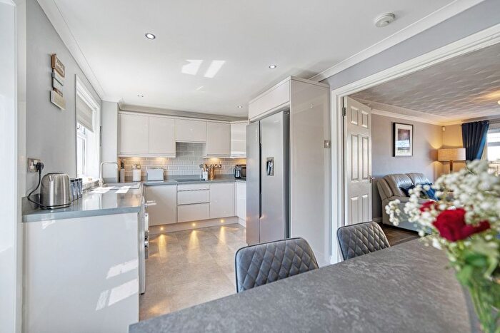 3 Bedroom Terraced House For Sale In St. Giles Way, Hamilton, ML3