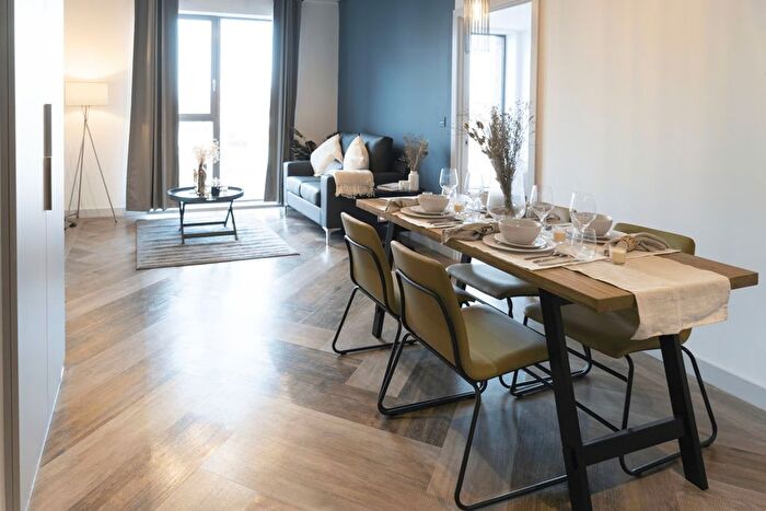 3 Bedroom Flat To Rent In Old Mill Street, Manchester, M4