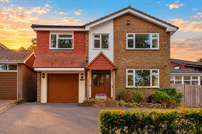 4 Bedroom Detached House For Sale In Carters Way, Wisborough Green, Billingshurst, RH14