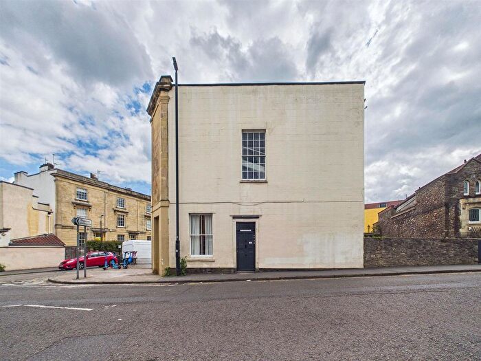 Studio To Rent In Clevedon Terrace, Kingsdown, Bristol, BS6