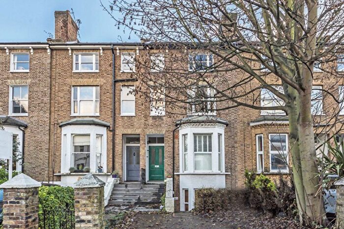 1 Bedroom Flat To Rent In The Grove, Ealing, W5