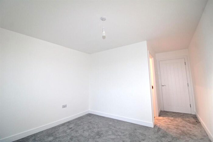 2 Bedroom Flat For Sale In Newlands Place, Seaford, BN25